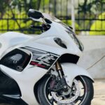 How riding a motorbike gives you a new perspective on The Hague