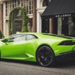 Hiring supercars in Dubai: from what amount can you drive a Lamborghini?