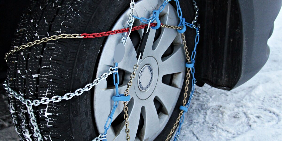Sneeuwketting monteren