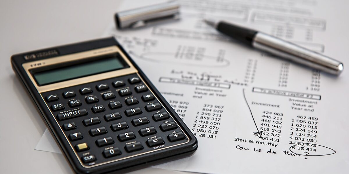calculator 385506 1280