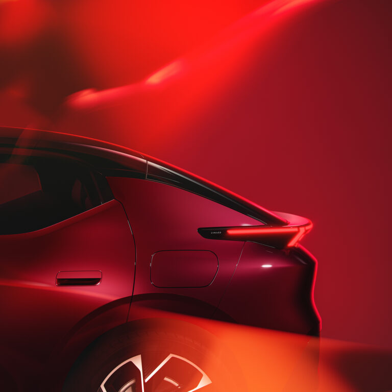 Resolving emergencies in the Lynk & Co 02