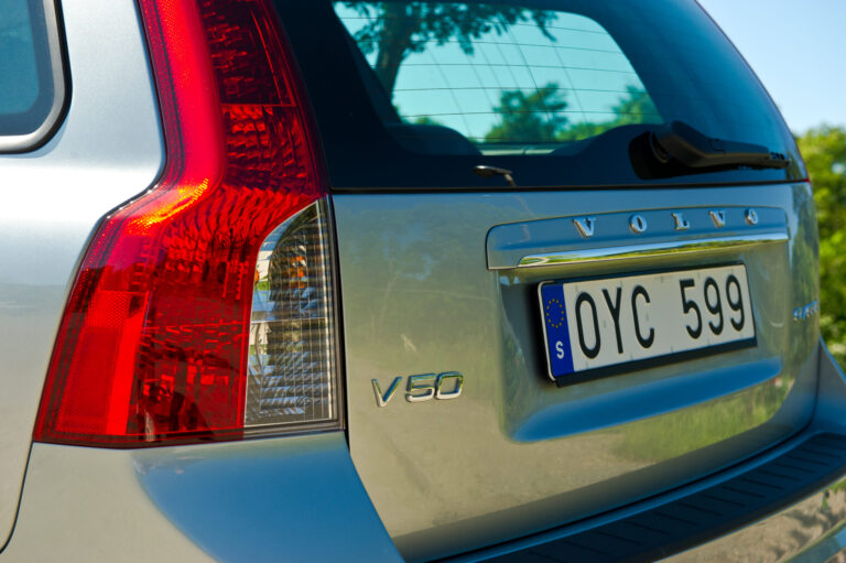 Volvo V50