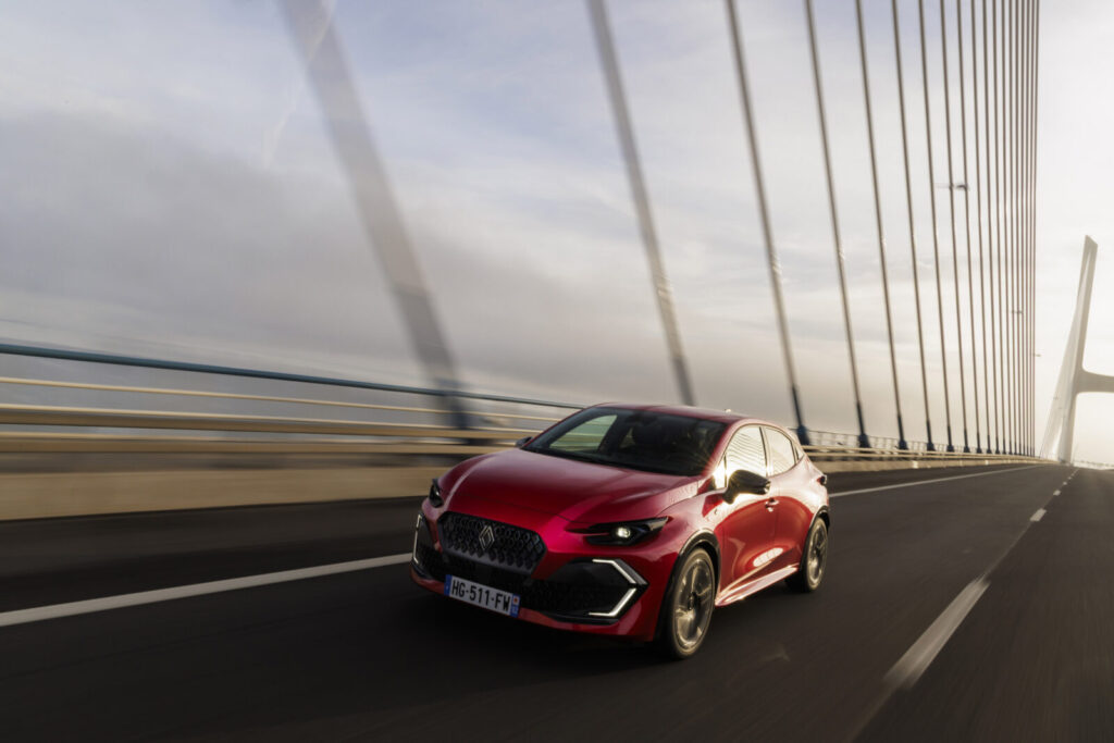 Resolving R-Link faults in the Renault Clio effectively