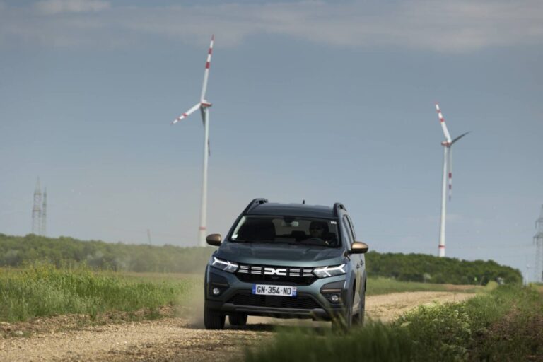How to make the most of the Dacia Jogger’s boot space