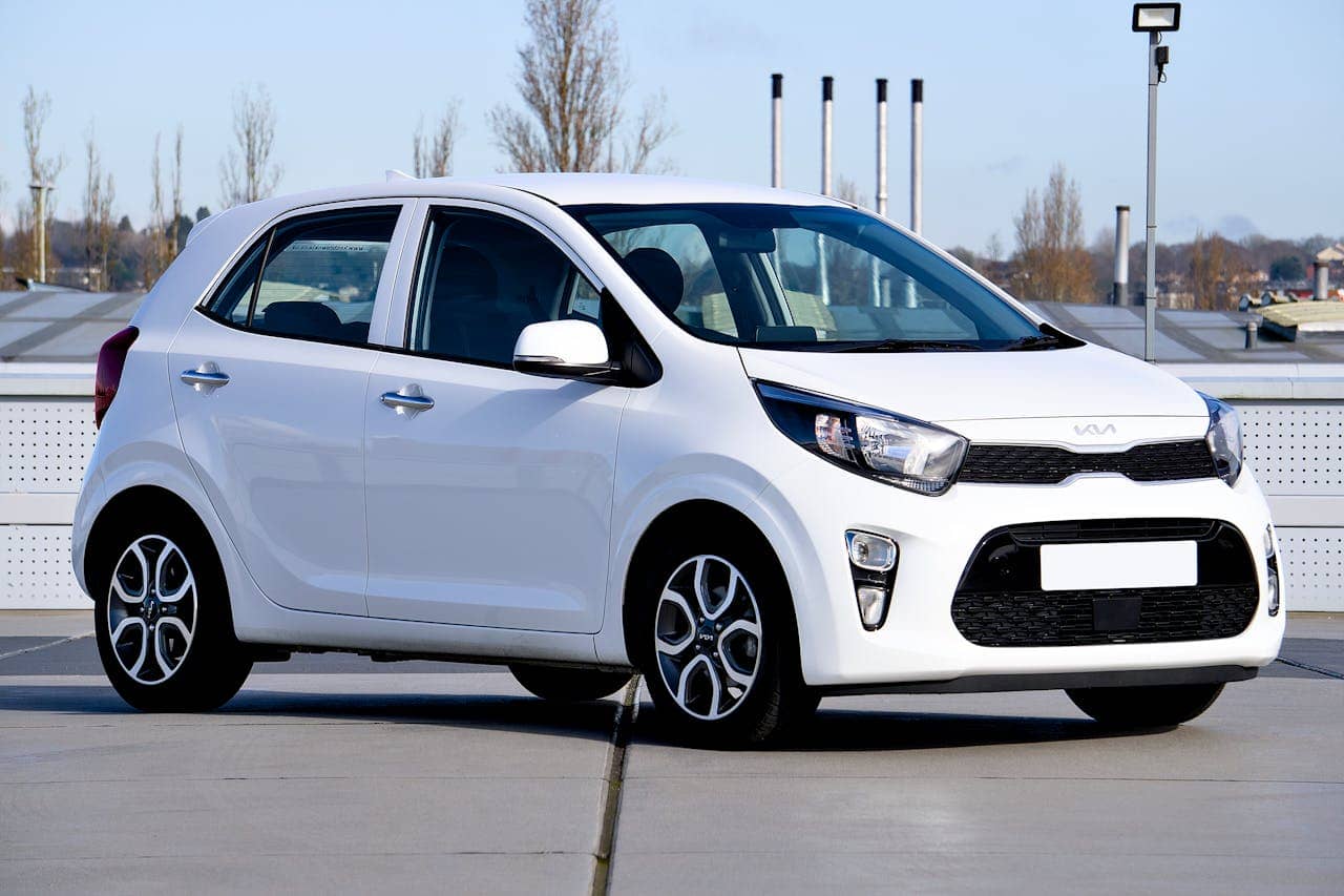 De Voor en Nadelen van het Kopen van een ExLease Auto