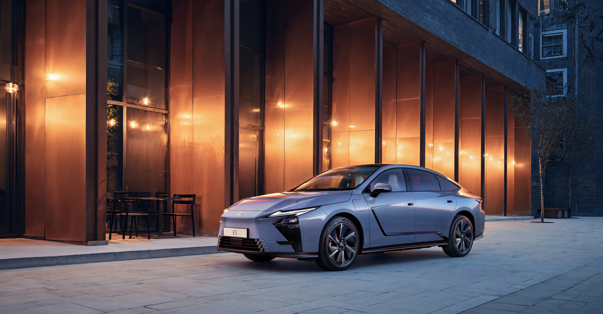 Lexus ES